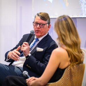 photo conférence Monaco summit 2026 Fairmont public attentif